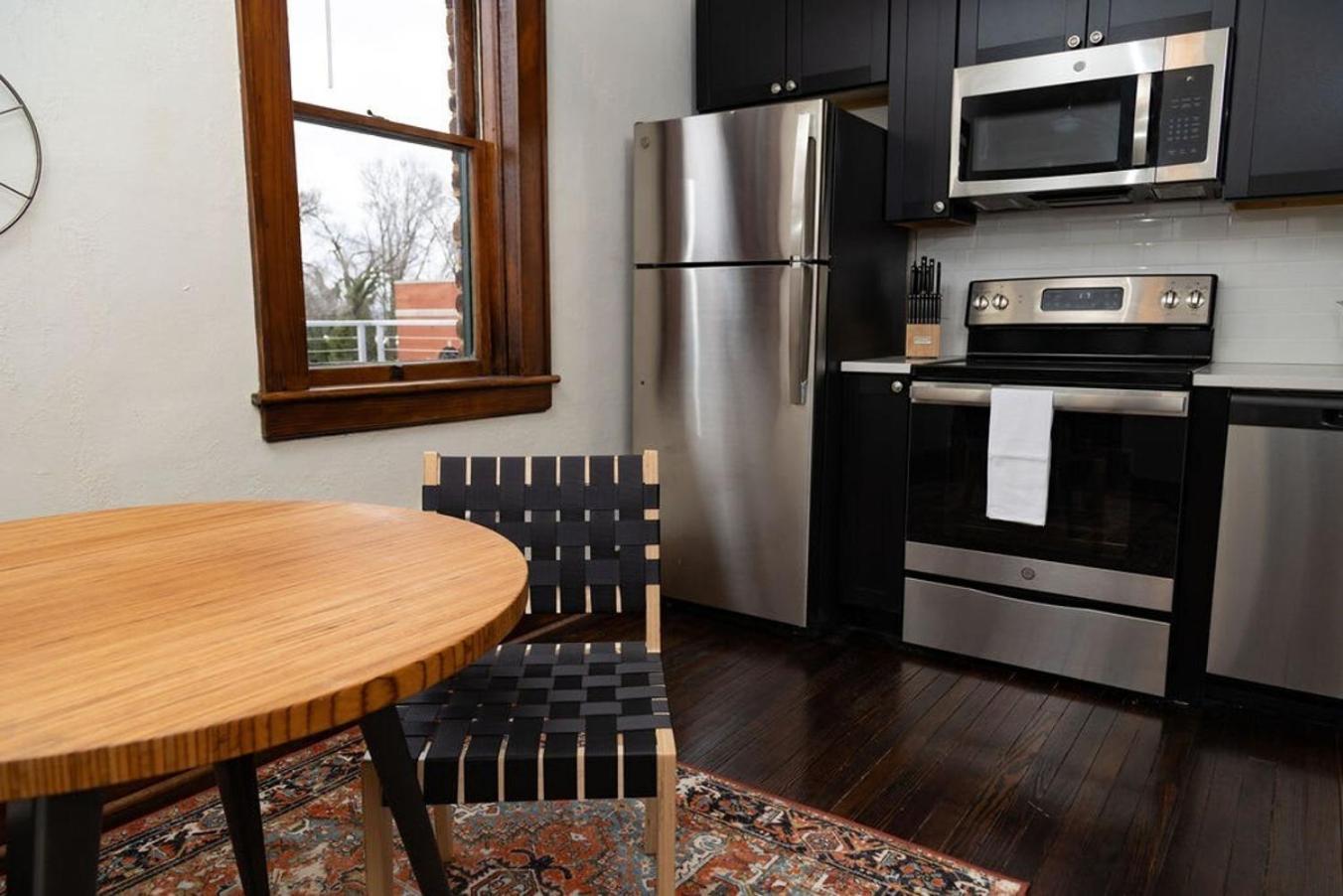 Luxury Multi-Unit Historic Building Near Downtown Apartment Roanoke Exterior photo